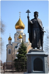 В Донецке освятили памятник великому князю Владимиру (+фото)